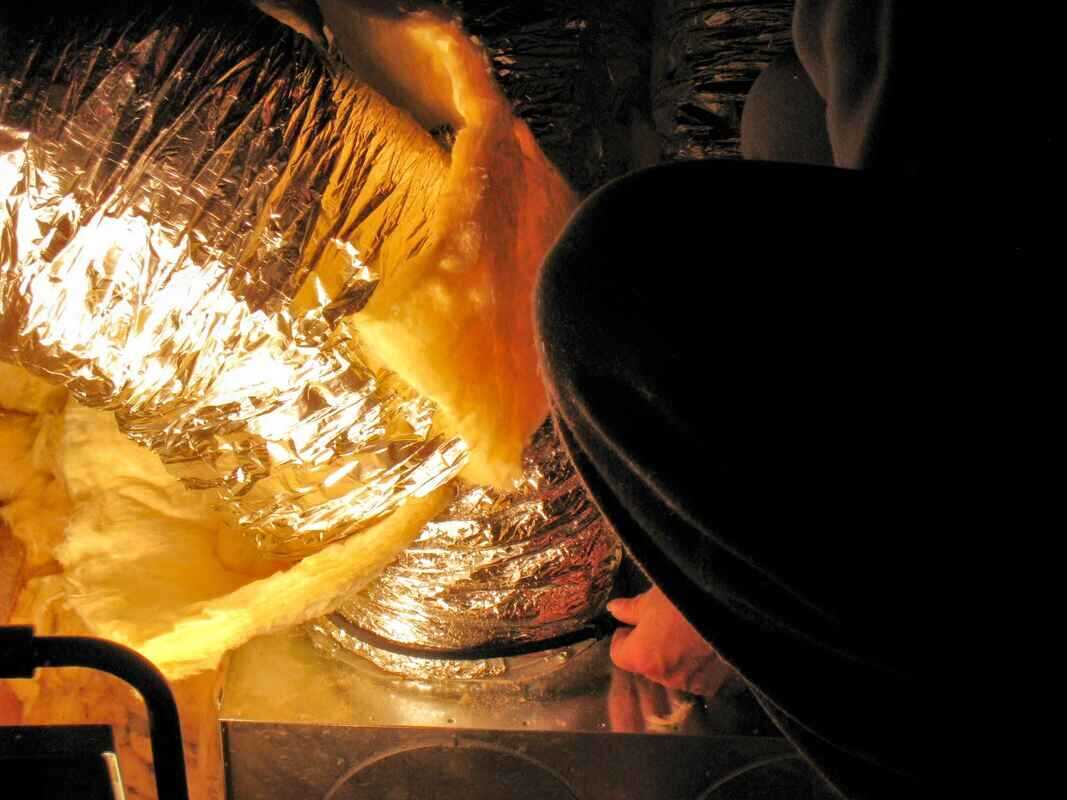 Tirage des gaines dans les combles PAC