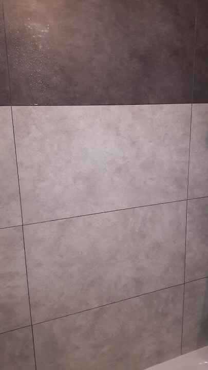 Vieillissement des dalles murales en PVC Dumawall - 2 ans plus tard